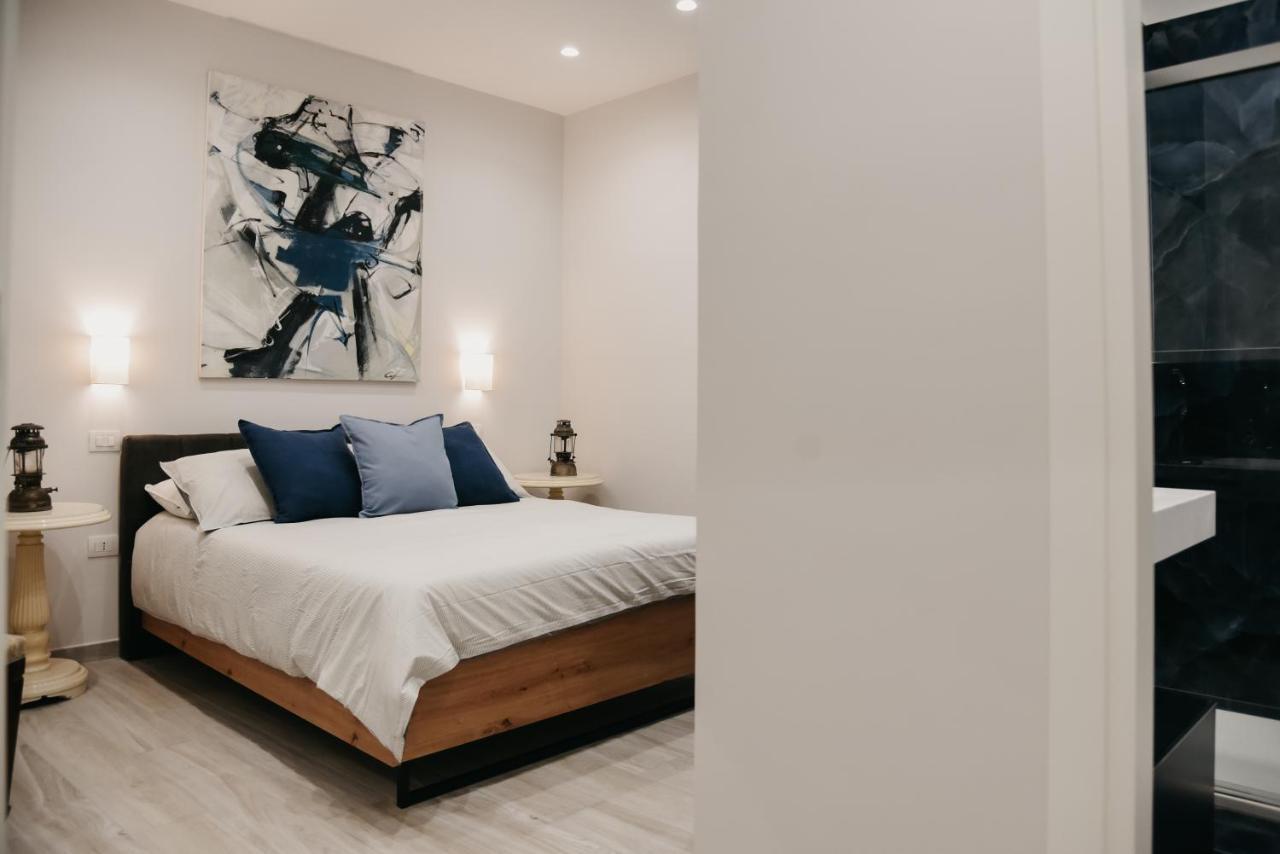 Terra Mia Suite - Chi Tene' O Mare Napoli Exterior foto